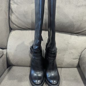 Tory Burch boots size 5